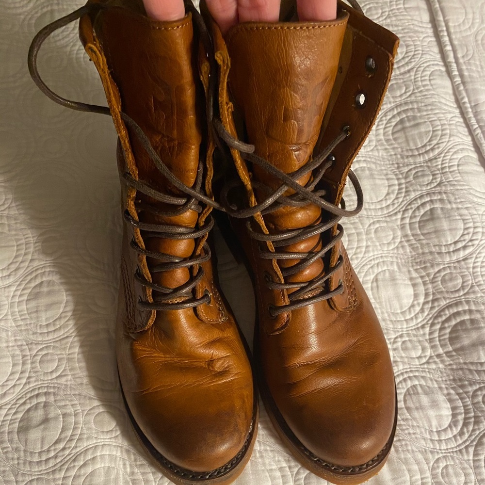 Woman’s Frye boots size 5/n half